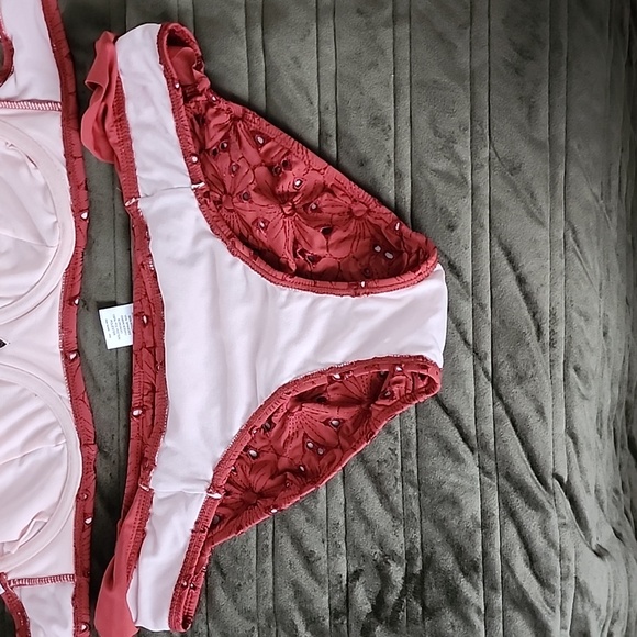 2 piece bikini - Picture 5 of 7